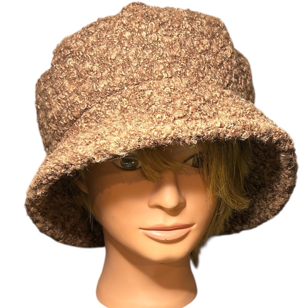 Création Almar Brown Bouclé Bucket Hat Made in Canada